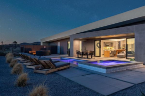 W House Luxe Near Park Heated Pool & Spa